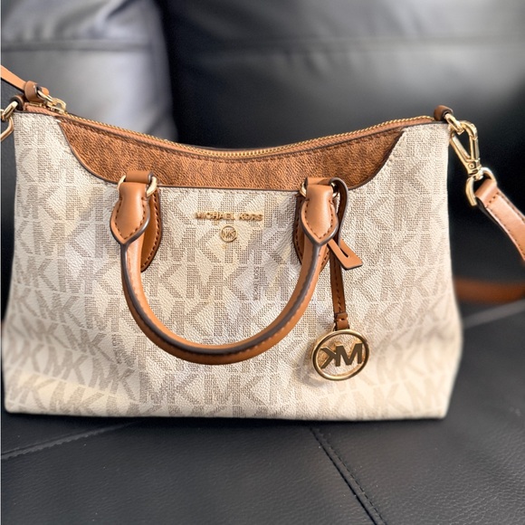 Michael Kors Mini Satchel Crossbody Vanilla MK Signature Brown Leather - Picture 4 of 8
